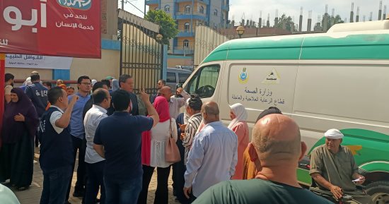 بدء تجهيز قافلة إيد واحدة للتحالف الوطنى بقرية العراقية فى المنوفية.. مباشر
