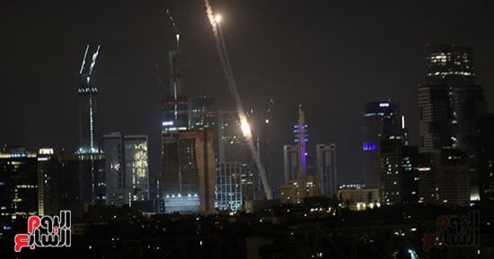 إيران: تدمير رادار في الإمارات وفرار حاملة طائرات أمريكية نحو المحيط الهندي