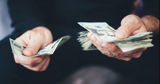 3 أبراج ما بتتكسفش تتكلم عن وضعها المادى.. برج الجوزاء ممكن يقول بيقبض كام