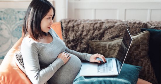 لو حامل وشغلك من البيت.. هذه الطريقة ممنوعة فى استخدام اللاب ونصائح مهمة
