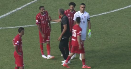 فوضى فى ديربى الاتحاد وأهلى طرابلس.. الاعتداء على كهربا وإطلاق نار "فيديو"