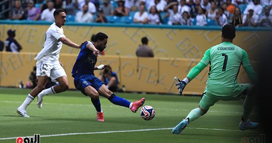 الريال ضد الهلال.. نيفيز يسجل أول أهداف العرب فى كأس العالم للأندية (فيديو) وصور 