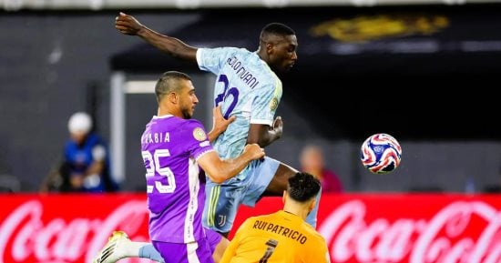 ربيعة احتياطيا فى تشكيل العين أمام دبا بالدوري الإماراتي 