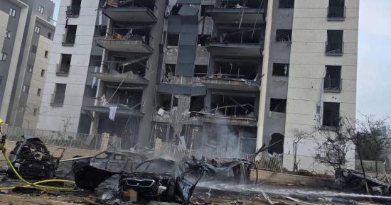 حالة من الهلع فى بئر السبع بعد سقوط صاروخ إيرانى.. فيديو