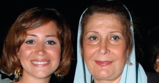 تعرض النجمة زيزي مصطفى لأزمة صحية ونقلها للمستشفى