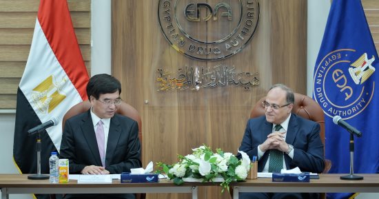 رئيس هيئة الدواء يستقبل وفد الإدارة الوطنية للمنتجات الطبية بجمهورية الصين