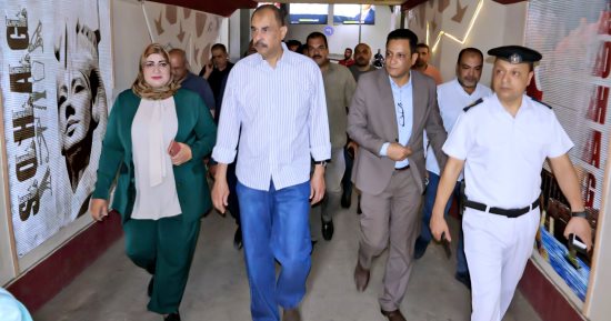 محافظ سوهاج يتفقد أعمال تنفيذ الهوية البصرية وتطوير عددا من المحاور بالمحافظة