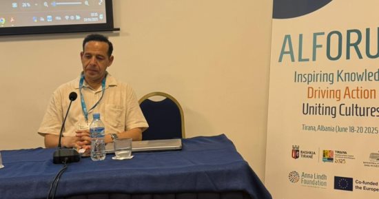 محمد ثروت يشارك فى المؤتمر الدولى لجامعة مالانج الحكومية بإندونيسيا