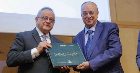 مدير مكتبة الإسكندرية: الدولة وضعت احترام حقوق الإنسان هدفا رئيسيا بدعم من الرئيس
