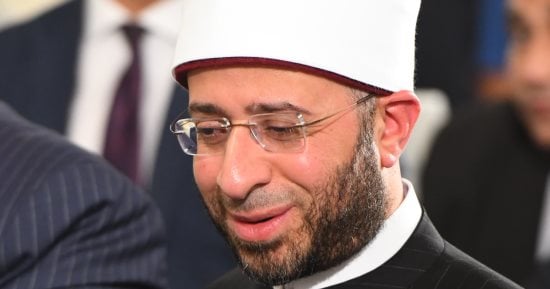 وزير الأوقاف يهنئ وزير الداخلية بعيد الشرطة