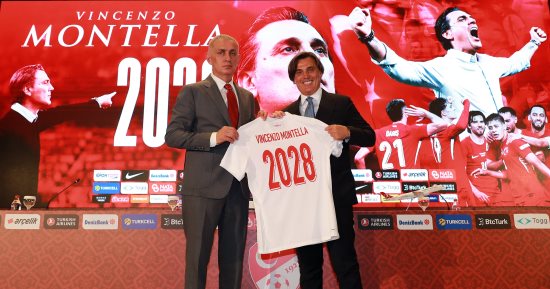 أرقام مميزة للإيطالي مونتيلا مع منتخب تركيا بعد تجديد عقده حتى 2028
