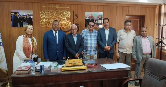 اتحاد العمال يبحث تعزيز خدمات "قرية الأحلام" بالساحل الشمالى