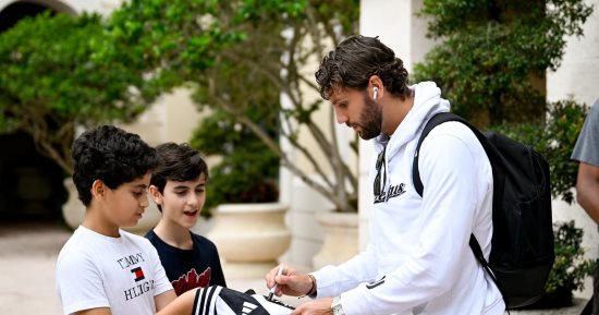 بعثة يوفنتوس تصل ميامي استعدادا لمواجهة ريال مدريد في مونديال الأندية.. صور