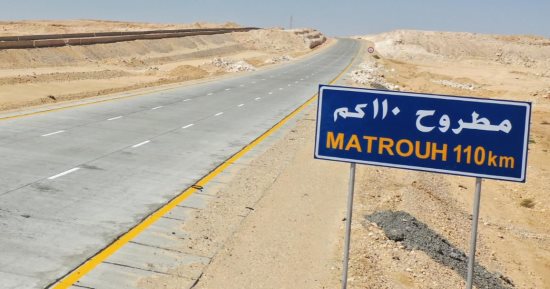 وزير الإسكان: افتتاح وتشغيل القطاع الرابع من إزدواج طريق سيوة/ مطروح بطول 50 كم