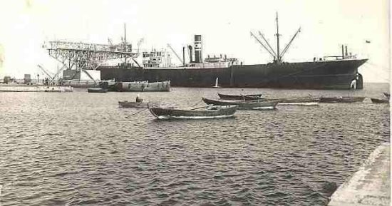 فى قلب البحر الأحمر.. القصير أكبر محطات الفوسفات فى مصر والعالم.. أنشأ فيها الإيطاليون مستعمرة كاملة واستخدموا أول تلفريك وقطارات لنقل الخام قبل قرن من الزمن.. و"كافى" أول سفينة فوسفات تبحر إلى الهند 1916.. صور