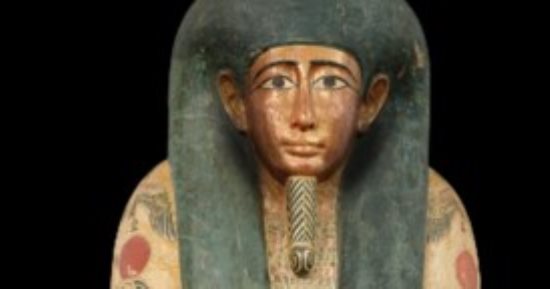 بيع تابوت خشبى مصرى متعدد الألوان فى مزاد عالمى بـ302 ألف جنيه إسترلينى