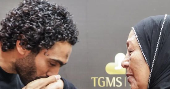 زيزو والشحات ومحمد شريف أبرز أبطال فيلم "صفقات برعاية بر الوالدين".. فيديو وصور