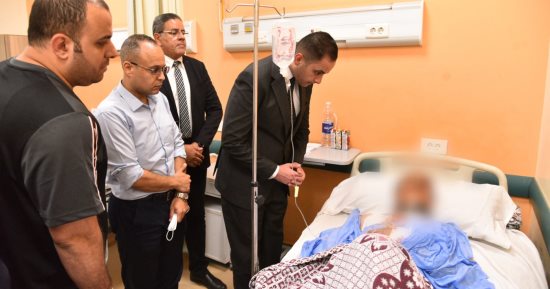 نائب وزير الصحة يتفقد الحالة الصحية لمصابى حادث الدائرى الإقليمى بالمنوفية.. صور