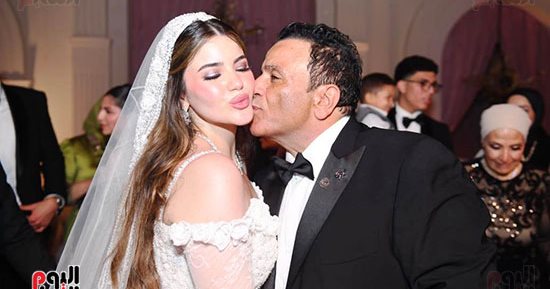 نجوم الفن يشاركون محمد فؤاد فرحته بزفاف ابنته فى أجواء احتفالية مميزة.. صور