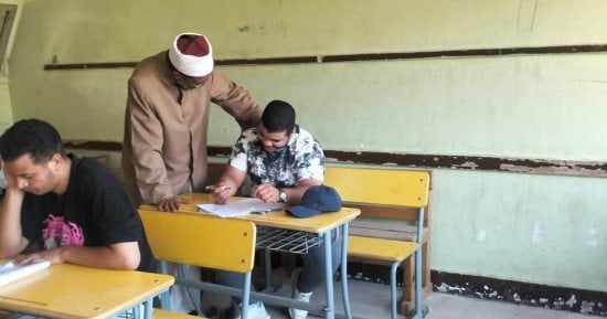 اليوم.. طلاب الشهادة الإعدادية الأزهرية يؤدون الامتحان في الجبر والإحصاء