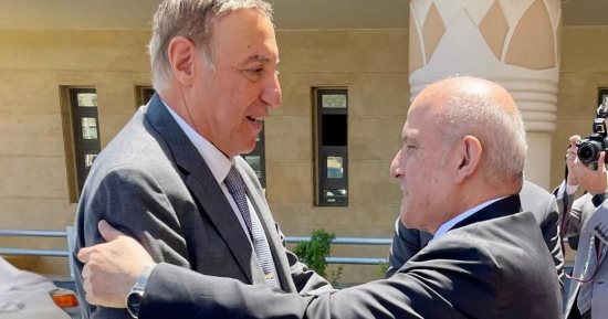 رئيس المحكمة الدستورية العليا يهنئ رئيس هيئة النيابة الإدارية بتوليه المنصب