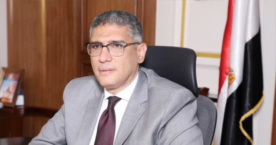 محافظ الجيزة: نستعد لتفعيل منظومة لإدارة مخلفات البناء والهدم إلكترونيًا