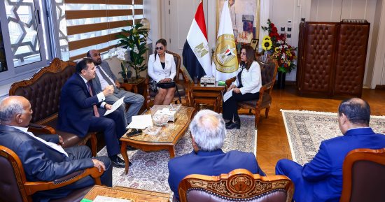 وزيرة التنمية المحلية تستقبل عددا من النواب لمتابعة مطالب المواطنين وملفات التنمية