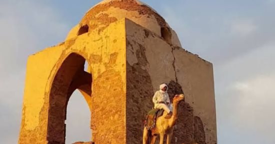 قبة الهوا.. مقابر النبلاء والكهنة تحكى أسرار التاريخ المصرى القديم.. جبل أبو الهوا شاهد أثرى على حضارة أسوان وإطلالتها الساحرة على النيل.. 85 مقبرة منحوتة تروى قصص العصور المصرية المختلفة.. من أمنحت إلى خونس