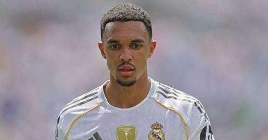 صراع ناري بين أرنولد ودومفريس لحسم الجبهة اليمنى في ريال مدريد