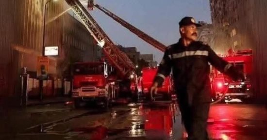 بطل من الحماية المدنية...قائد سيارة المنصة الهيدروليكية بحريق سنترال رمسيس
