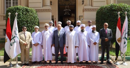 رئيس مجلس الدولة يستقبل وفدا عمانيا للاطلاع على جهود التحول الرقمى