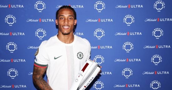 جواو بيدرو يتوج بجائزة أفضل لاعب فى مواجهة فلوميننسى ضد تشيلسى