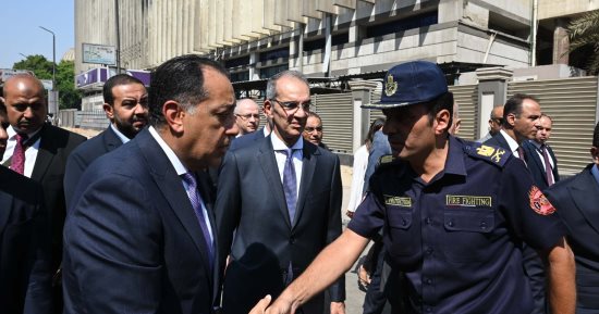 رئيس الوزراء يوجه الشكر لرجال الحماية المدنية على جهودهم فى التعامل مع حريق سنترال رمسيس