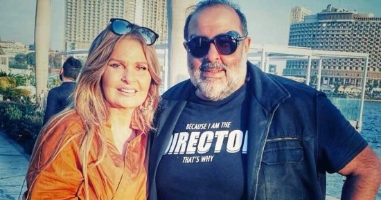 يسرا تنعى المخرج سامح عبد العزيز وتعتذر عن عدم حضور الجنازة لهذا السبب