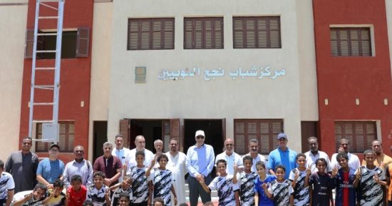 محافظ أسوان يتفقد مشروع مركز شباب النوبيين بقرية الرديسية بمركز إدفو