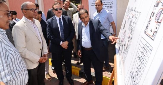 الإسكان: مد وتوسعة وتحسين خدمات الصرف الصحى بـ31 منطقة ريفية بالمنوفية