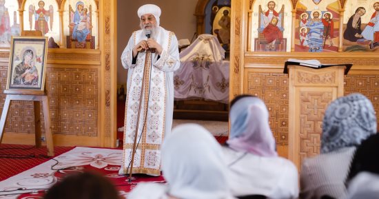 البابا تواضروس الثاني يصلي قداس عيد الرسل مع شباب أسبوع الخدمة العالمي