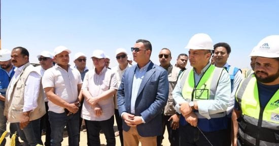 وزير الإسكان يتفقد محاور الطرق ومحطة تنقية مياه الشرب الجديدة بمدينة السادات