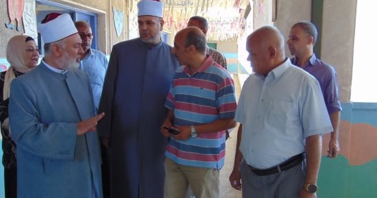 رئيس المنطقة الأزهرية بسوهاج يتفقد استعدادات مراكز تصحيح امتحانات الثانوية