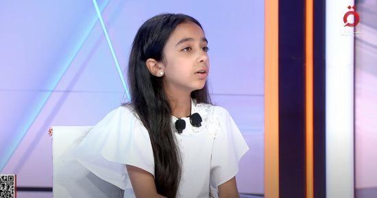 طفلة مصرية لديها موهبة نادرة.. ميريام تتقن العزف وتُبدع فى الغناء