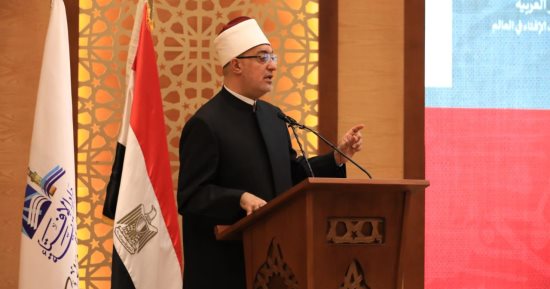 المفتى: نعمل على بناء خطاب ديني وسطي يواجه فوضى الفتاوى 