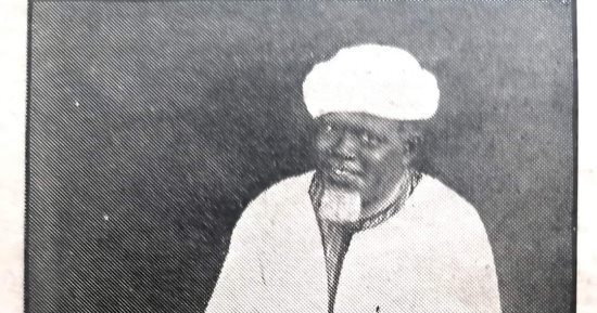 138 عامًا على ميلاد علي الكسار.. بدأ حياته سروجي ثم طباخ مع خاله.. كوّن أول فرقة مسرحية تحت اسم "دار التمثيل الزينبي".. لم يجمع ثروة من الفن.. وحلم بإسعاد الجمهور ونجح ورحل بسبب تداعيات جراحة استئصال البروستاتا