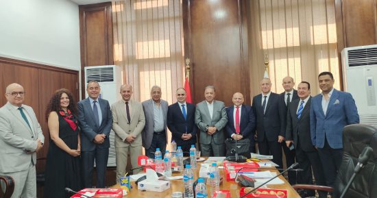 غرفة الصناعات الكيماوية ترفض وضع قيود أو التزامات على صناعة البوليمرات