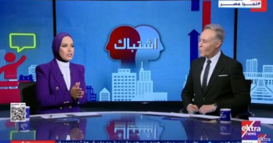 آية عبد الرحمن: منع سفر الأطباء 5 سنوات قد يسهم فى سد العجز والأمر يتجاوز المرتبات