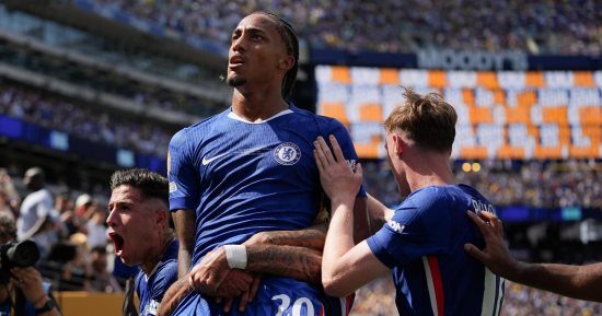 مليارات مانشستر يونايتد وتشيلسى لا تكفى للتتويج بلقب الدوري الإنجليزي