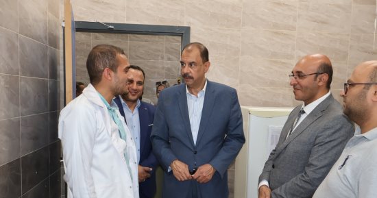 محافظ سوهاج يتفقد سير العمل بمشروعات "حياة كريمة" فى مركز ساقلته