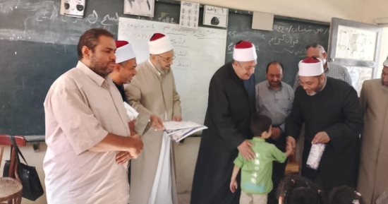 رئيس المعاهد الأزهرية يتفقد معهد العارف بسوهاج لمتابعة نشاط تحفيظ القرآن الكريم