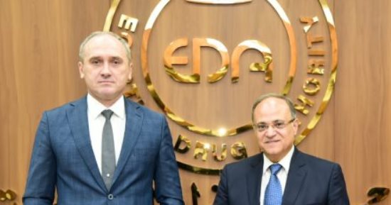رئيس هيئة الدواء يستقبل سفير بيلاروسيا لبحث فرص التعاون الدوائى