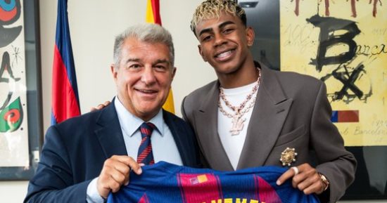 لامين يامال: برشلونة هو حياتي.. وسأواصل مسيرة ميسي ورونالدينيو