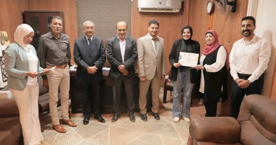وكيل تعليم الوادي الجديد يكرم فريق طبي متطوع لتنفيذ قافلة رمد مجانية للتلاميذ